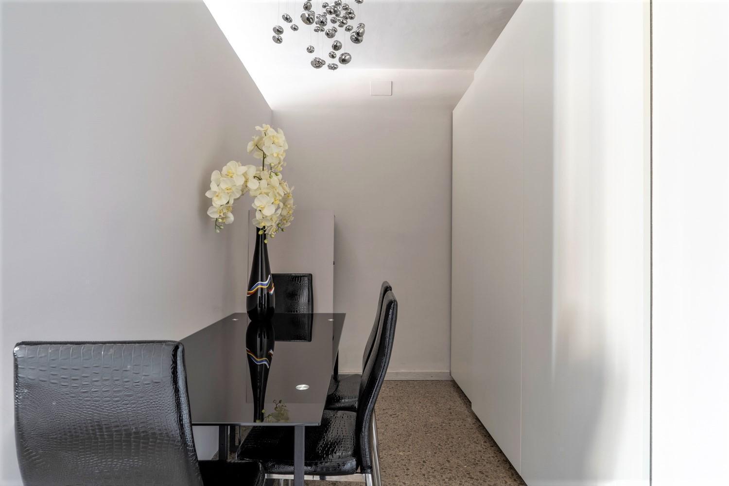One Bedroom Center Appartement